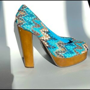 Vintage Style Bamboo Heel